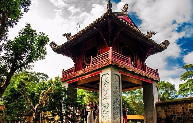plus-jolis-temples-vietnamiens-de-la-litterature-hanoi-vietnam