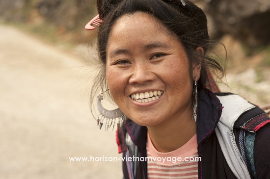 ethnische-frau-hmong-ha-giang