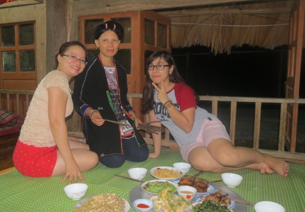 treffen-mit-vietnamesischen-einheimischen