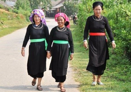 ethnische-frauen-in-cao-bang-vietnam