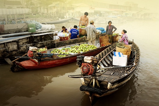 Schwimmender markt a can tho vietnam