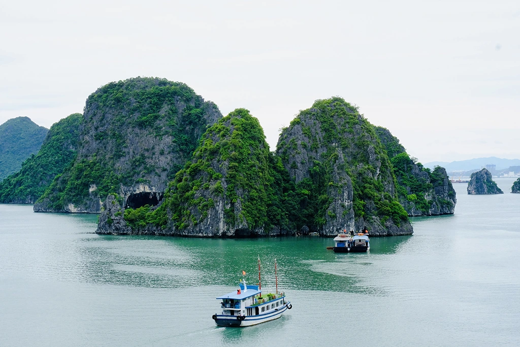 Baie d ha long vietnam