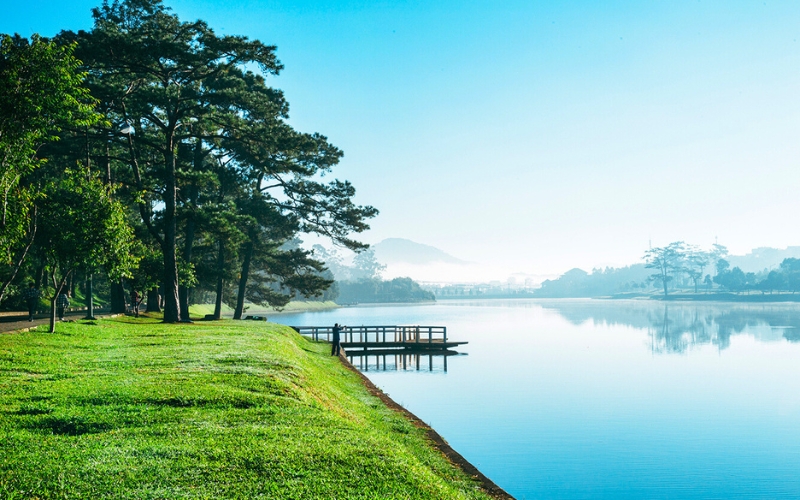 Lac Xuan Huong