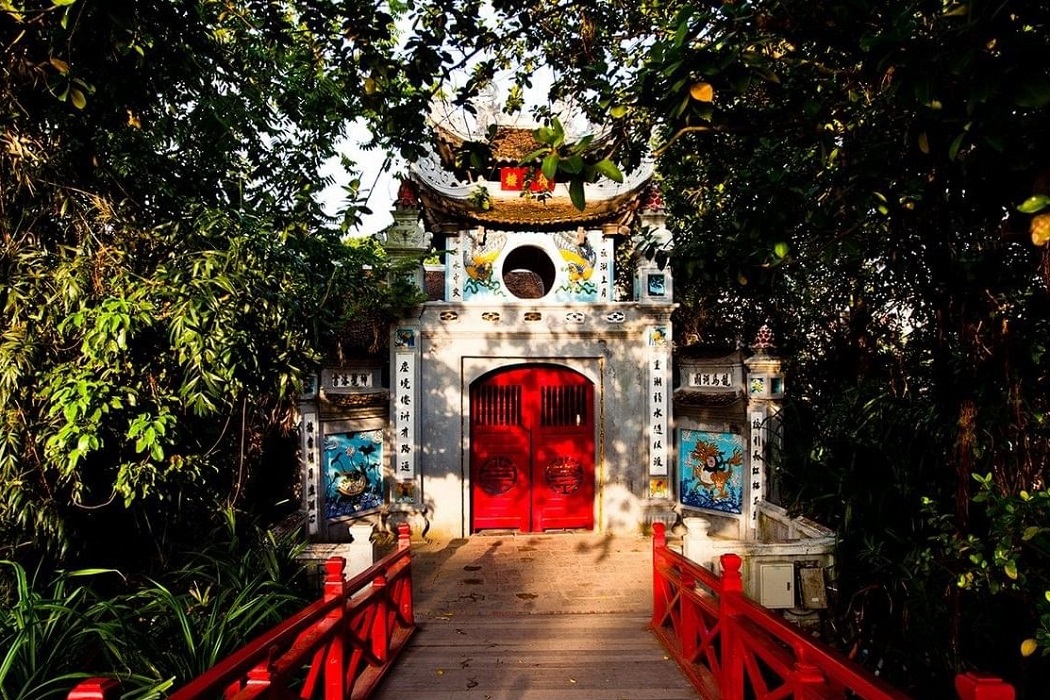 hoan-kiem-ngoc-son-hanoi-reisen