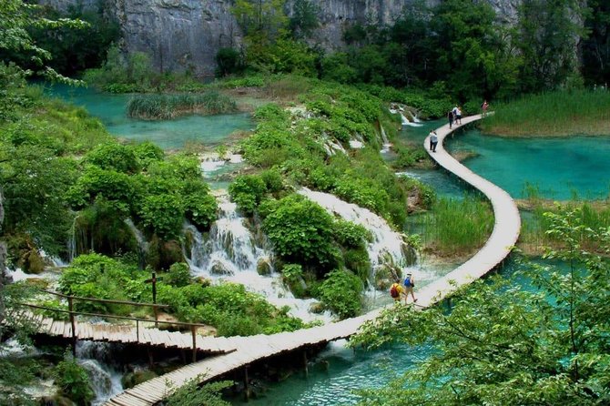 bach ma national park private trekking