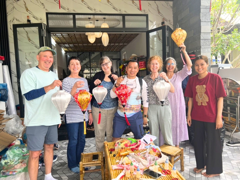creer vos propres lanternes dans un atelier a hoi an