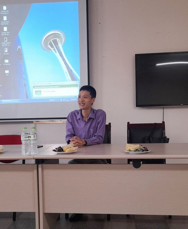 Lehrreiche Unterrichtsstunde über die „Tourismusnachfrage in Vietnam“ mit dem Experten Ta Duy Bau, Direktor von Horizon Vietnam Travel