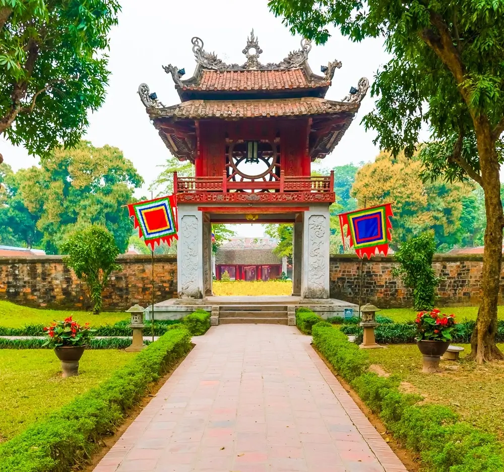 Der Literaturtempel in Hanoi, die erste historische Stätte, die man besuchen sollte