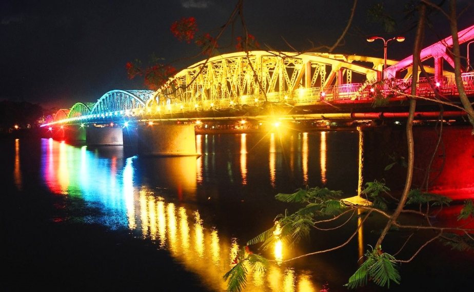 Truong-Tien-Brücke