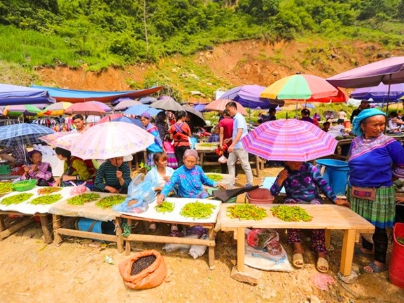 Can Câu Market – ethnische Märkte in Sapa