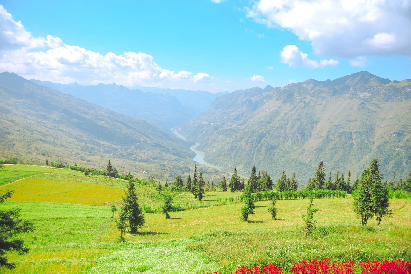 Straße durch das Plateau Suoi Thau in Ha Giang